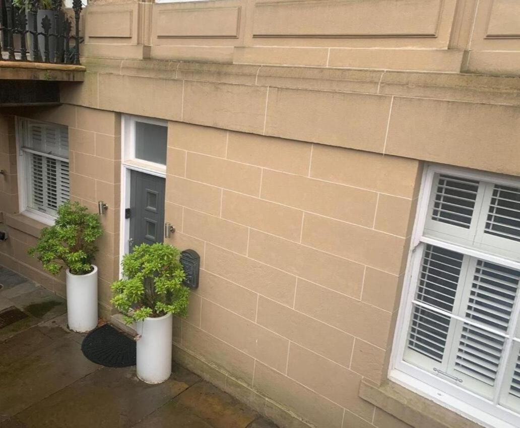 Apartment Stylish 2 Bedroom In Park Circus, West End *